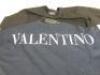 2 x Men's Assorted XXL Tee-shirts Labelled: Prada & Valentino . - 6