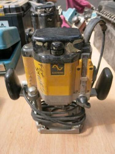 DeWalt DW625E Router.