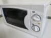 Curry's Essentials 700w Microwave, Model C17MW14. - 2