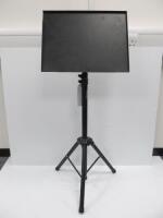 Pulse Music Stand.