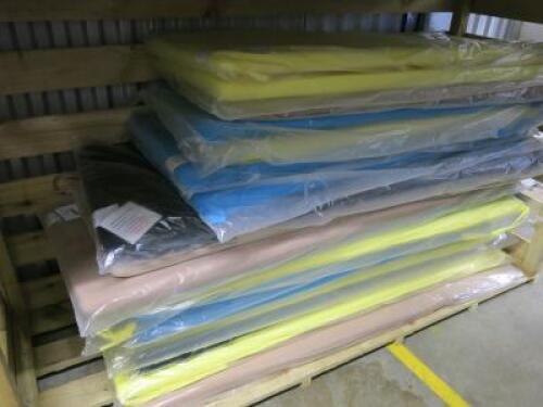Lot of Glendale Assorted Bench & Scatter Cushions to Include 4 Colours: 19 x Bench & Approx 40 x Scatter Cushions.