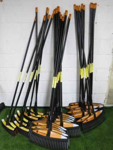 31 x Fiskars Brooms & Rakes to Include: 8 x All Purpose Brooms & 23 x Leaf Rakes.