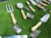 10 x Kent & Stowe Garden Tools to Include: 4 x Trails, Scoop, 2 x Forks, Bulb Planters & 2 x Gloves. - 2