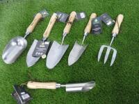 6 x Kent & Stowe Garden Tools to Include: 3 x Trails, Scoop, Fork & Bulb Planter.