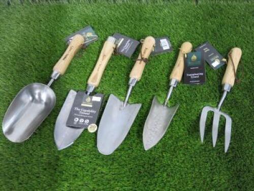 5 x Kent & Stowe Garden Tools to Include: 3 x Trails, Scoop & Fork.