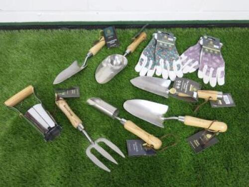 9 x Kent & Stowe Garden Tools to Include: 3 x Trails, Scoop, Fork, 2 x Bulb Planters & 2 x Gloves.