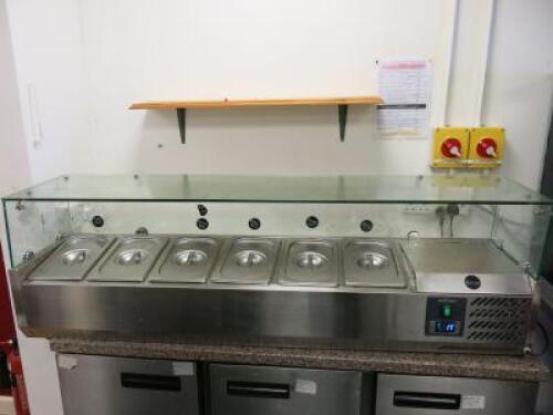 Ecofrost Refrigerated Bain Marie, Model 7950.5117. Comes with 6 GN Containers with Lids. Size H43 x W140 x D34cm.