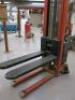 Record 400kg Electric Pallet Lifter, Model VVE1000/3500, DOM 2002. - 3