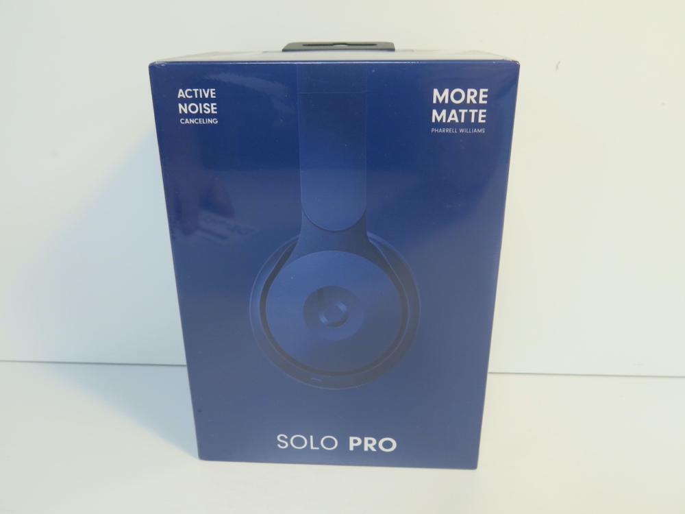 Brand New deals SEALED Beats Solo Pro Wireless Noise Cancelling Headphones Light Blue