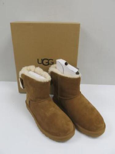 Boxed/New UGG Ladies Classic Double Bow Mini Boots, Size UK6.