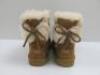 Boxed/New UGG Ladies Classic Double Bow Mini Boots, Size UK6. - 3