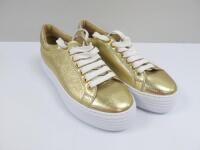 Russell & Bromley Saturn Flatform Grained Leather Sneaker, Size 4. Appears New.