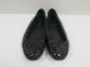 Pair of Gucci Ballet Flat Shoes, Size 36.5. Comes with Dust Covers. - 3