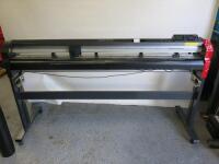 Graphtec FC8000-160 Plotter. Comes With One Roll of Black Vinyl, Software CD, Spare Blades and Water Based Fibre Tip Pen.