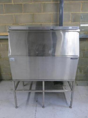 Follet Stainless Steel Ice Storage Bin On Stand. Model L650SDC. Size H155 x W112 x D79cm.