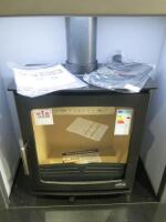 Henley Hazelwood 5kw Wood Burning Stove with Manual, Glove & Flue. New/Ex-Display. DOM 06/2021.