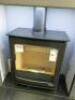 Henley Hazelwood 5kw Wood Burning Stove with Manual, Glove & Flue. New/Ex-Display. DOM 06/2021. - 2