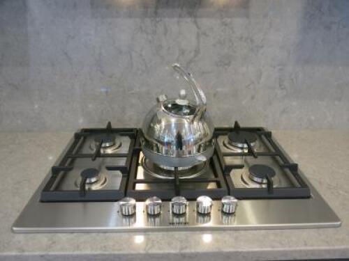 Siemens 5 Burner Gas Hob, Size W70 X D52cm. Ex Display.