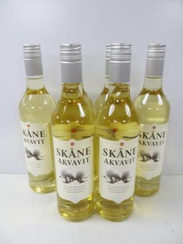 6 x Bottles of Skane Akavir, 70cl.