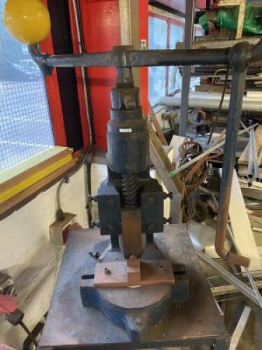 Bench Mounted Fly/Toggle Press...