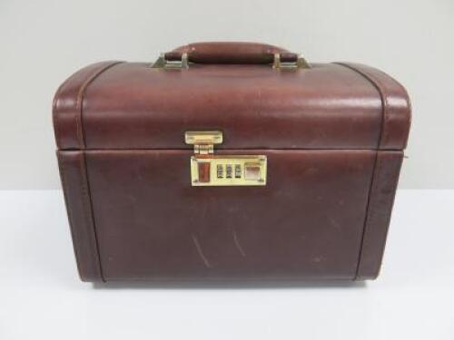 Brown Leather Travel/Vanity Case.