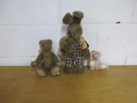 3 x Assorted Teddy's to Include 1 x Rabbit with Baby Rabbit, 1 x Angel Wing Bear & 1 x Pink Bear.