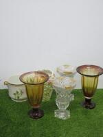 4 x Glass and 2 China Vases.