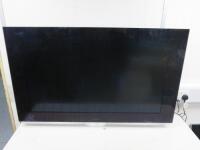 Bang & Olufsen 40" LCD TV, Model BeoVision 7-40. Comes with Remote & BeoVision 7-40 Motorised Floor Stand. NOTE: unable to power up.