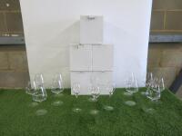 32 x Assorted William Yeoward Wine Glasses to Include:10 x Red Wine, 19 x White Wine & 3 x Flutes.&nbsp;