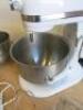 KitchenAid Heavy Duty Mixer in White, Model 5KSM7591, S/N WB4907454. Comes with 5 & 7qt Bowls, 2 x Balloon Whisks & 2 x Beaters. - 3