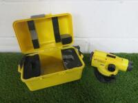 Leica Geosystems Laser Alignment, Model Runner 20, S/N 003482. Comes with Carry Case.