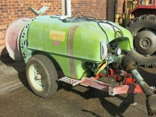 Munckhof Trailed 1000 Litre Orchard Sprayer with 10 Sprays & Atomiser.