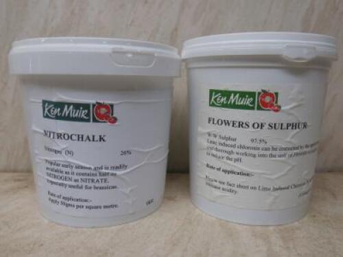 Box Containing 10 x 1kg Tubs of Assorted Ken Muir Feed to Include: 7x Nitrochalk & 3 x Flowers of Sulphur.