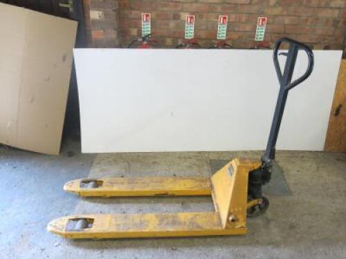 TUV 2500KG Pallet Truck.