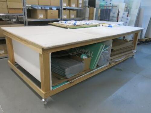 Mobile Cutting & Setting Table 3.05m x 1.52m.