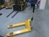 Total Source 2500kg Phand Pallet truck - 4