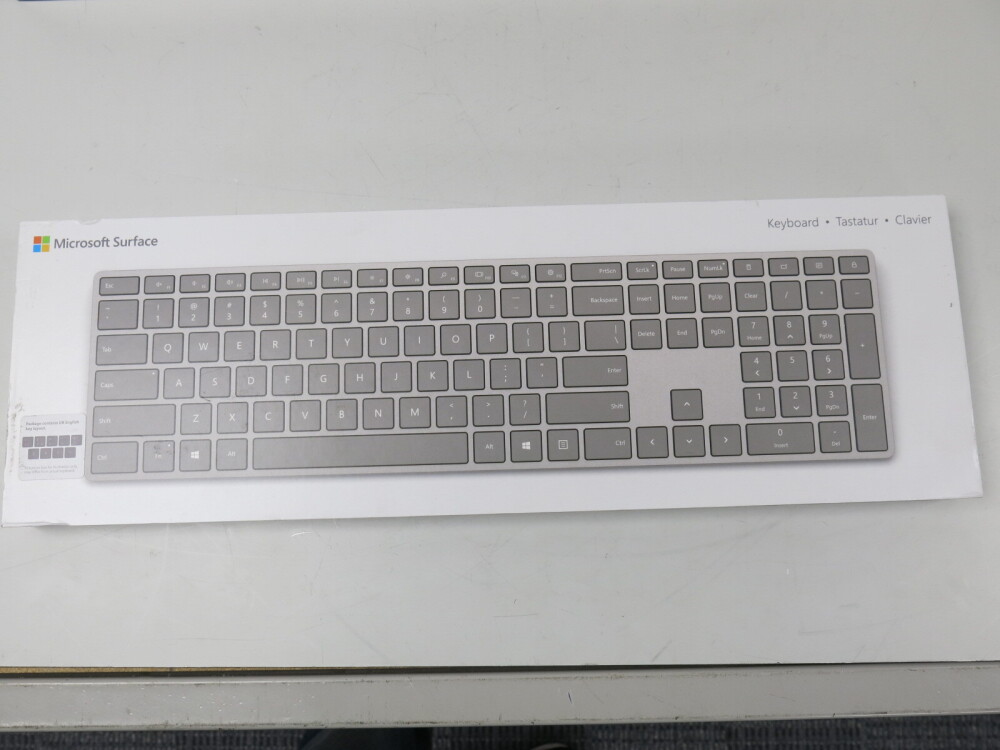 5 x Microsoft Surface Keyboards, Model 1472.