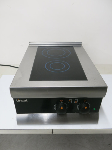 Lincat Silverlink 600 Electric Counter Top, 2 Zones Induction Hob, Model SL121, 3KW.