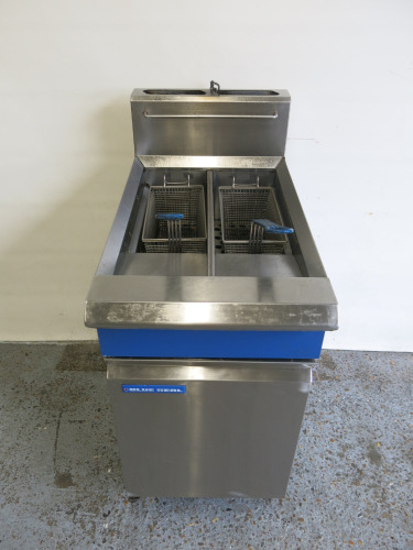 Blue Seal Twin Tank Twin Basket Free Standing Gas Fryer, Model GT46, S/N 1678278.