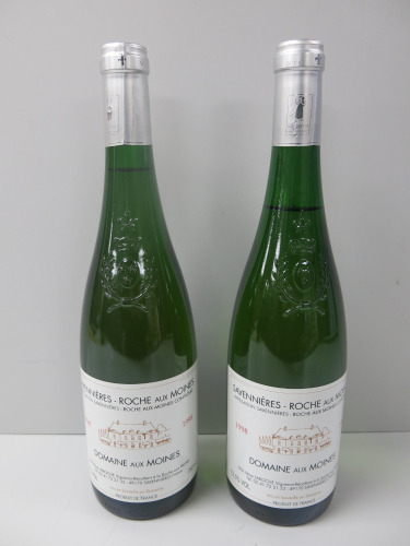 WITHDRAWN DUE TO ROT CLAIM: 2 x Bottles of Domaine Aux Moines Savennieres Roche Aux Moines White Wine, 1998, 750ml.