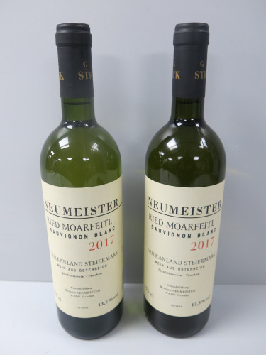 2 x Bottles of Neumeister Ried Moarfeitl Sauvignon Blanc White Wine, 2017, 750ml.