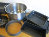 Assorted Kitchen Accessories to Include: Trays, Pans & Baking Tins. - 3