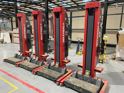 Set of 4 Totalkare T8DC, Cable Free, 7500kg Mobile Column Lifters, DOM 2022. Comes wit 4 x 240v Charge Leads.