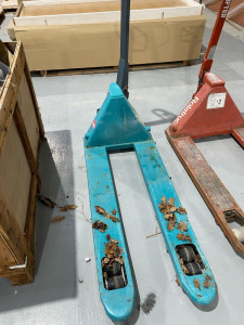 Ameise 3000kg Pallet Truck.