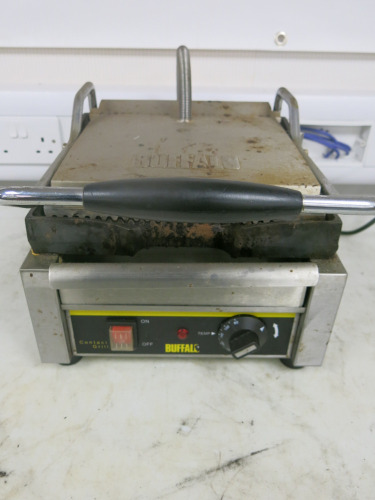 Buffalo Contact Grill, Model L501.