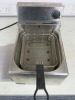 Lincat Countertop Fryer, Model A002. - 3