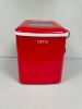 Netta Ice Maker Red, Model IM2100-GS.