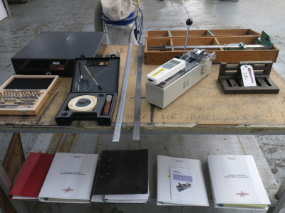 Misc Engineering Calibration Tools to Include: Flat Granite Surface Table, Comtec CMT112 Push Pull Gauge, Kanon Height Gauge in Wood Case, Set of Axminister Slip Gauges, Digital Force Gauge, Shean Thread Gauge & 2 x 1m Rules. Comes with Assorted Paperwork