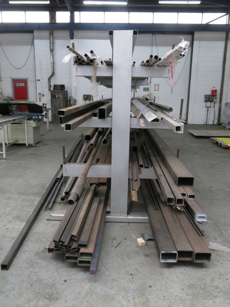Metal Lengths Rack 3 Tier 6m Cantilever Rack Containing Approx 100 x Assorted Lengths of ...
