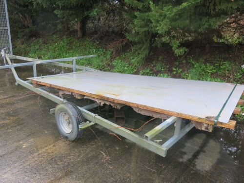 Single Axle, Ball Hitch Trailor.